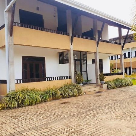 Sunrise Palace Negombo Luaran gambar