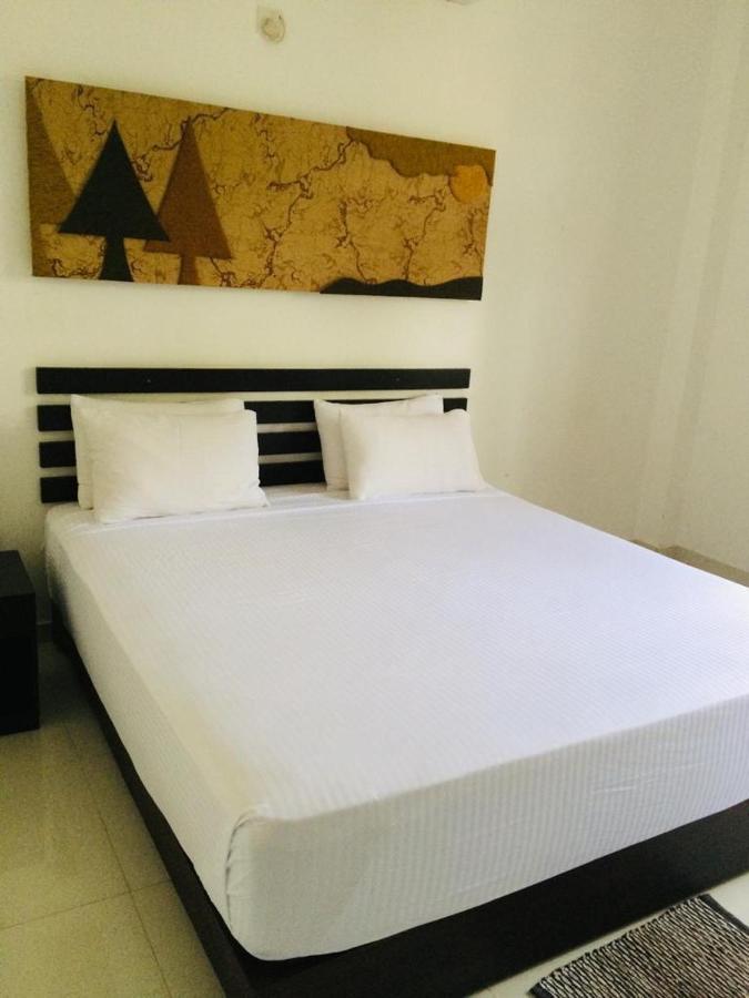 Sunrise Palace Negombo Luaran gambar