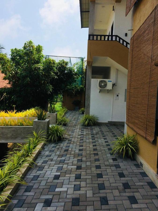 Sunrise Palace Negombo Luaran gambar