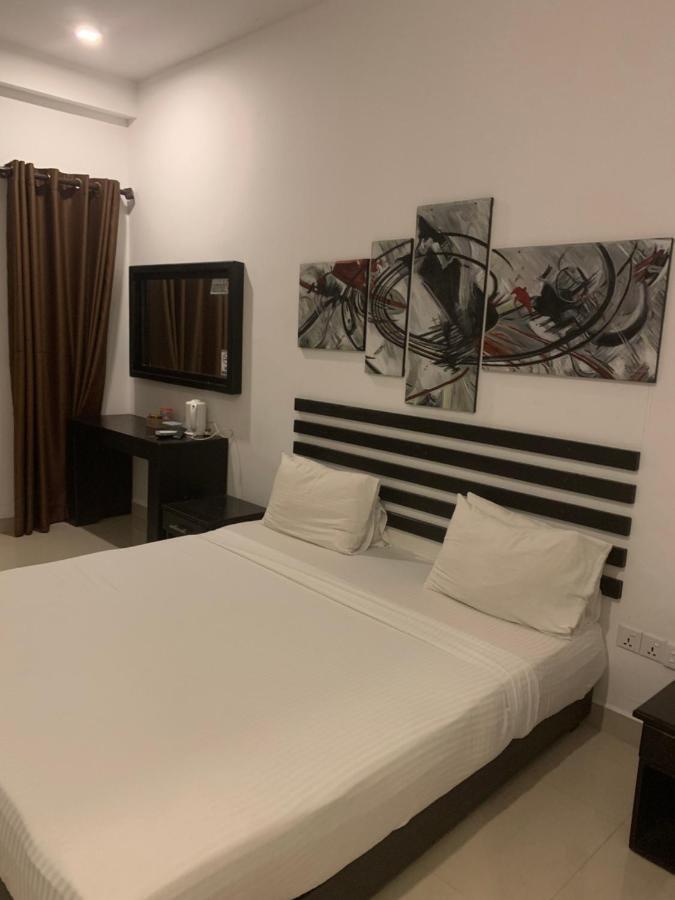 Sunrise Palace Negombo Luaran gambar