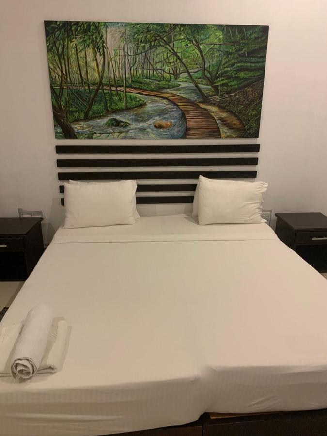 Sunrise Palace Negombo Luaran gambar