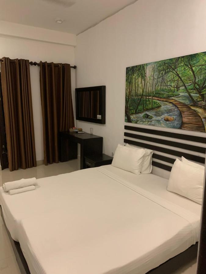 Sunrise Palace Negombo Luaran gambar