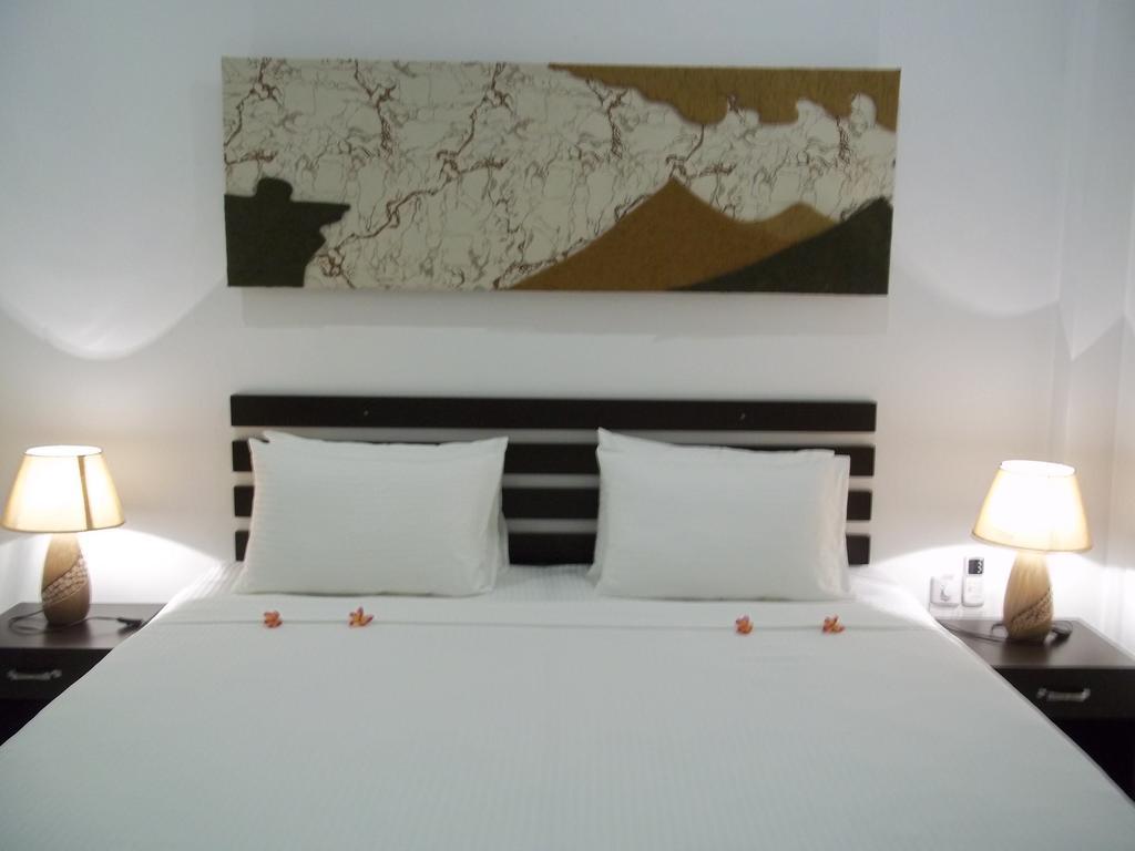 Sunrise Palace Negombo Luaran gambar