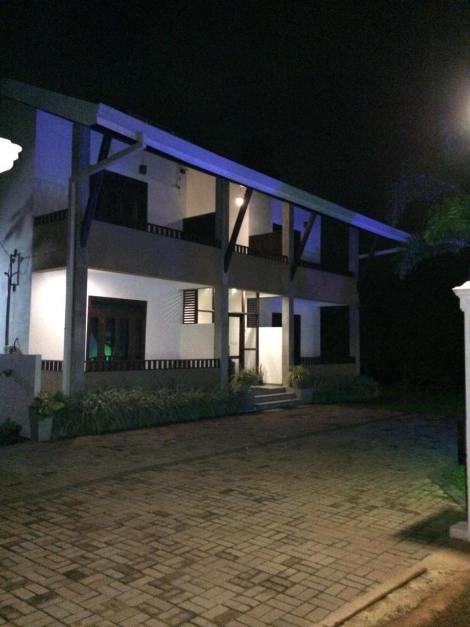 Sunrise Palace Negombo Luaran gambar