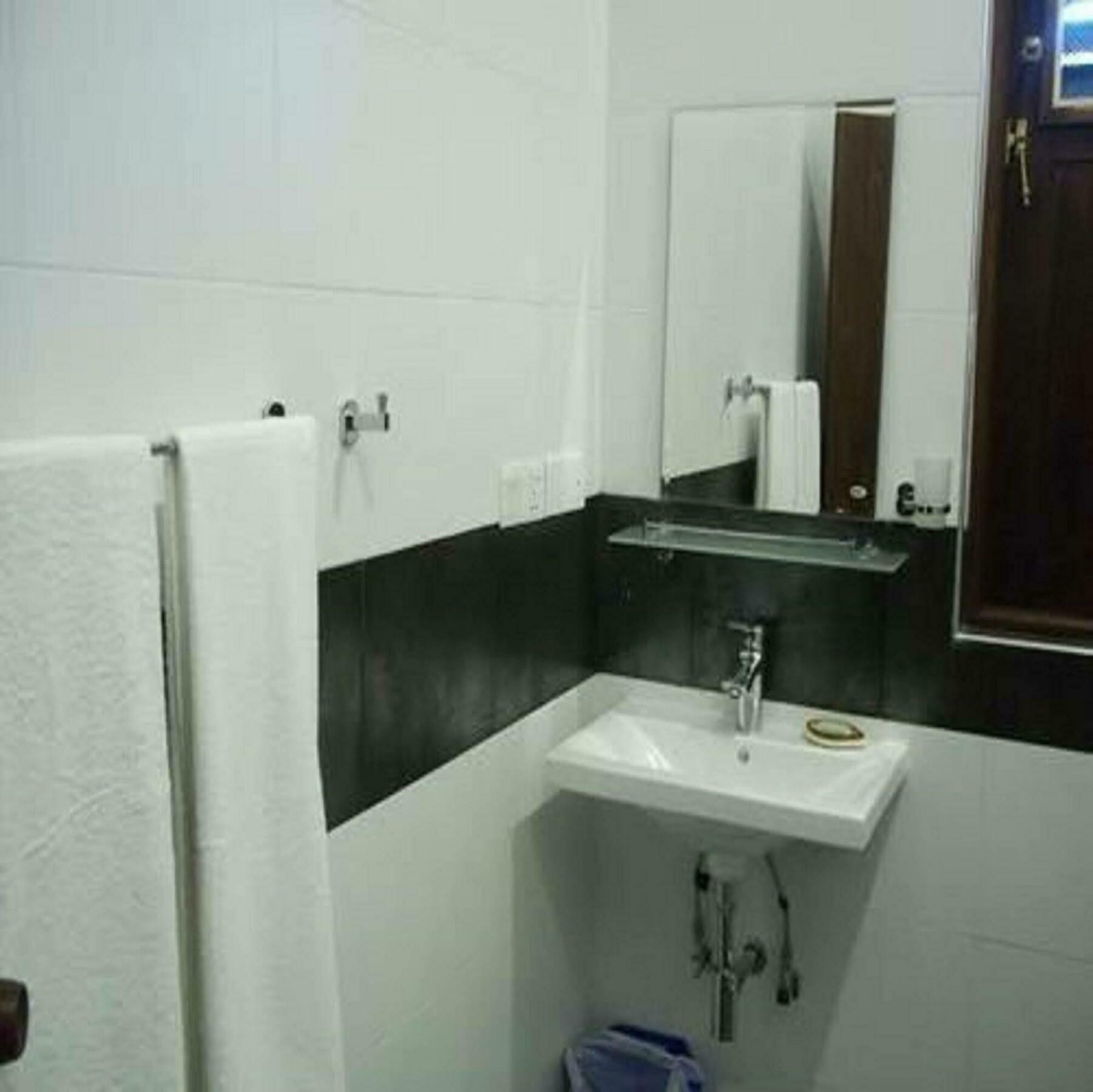 Sunrise Palace Negombo Luaran gambar
