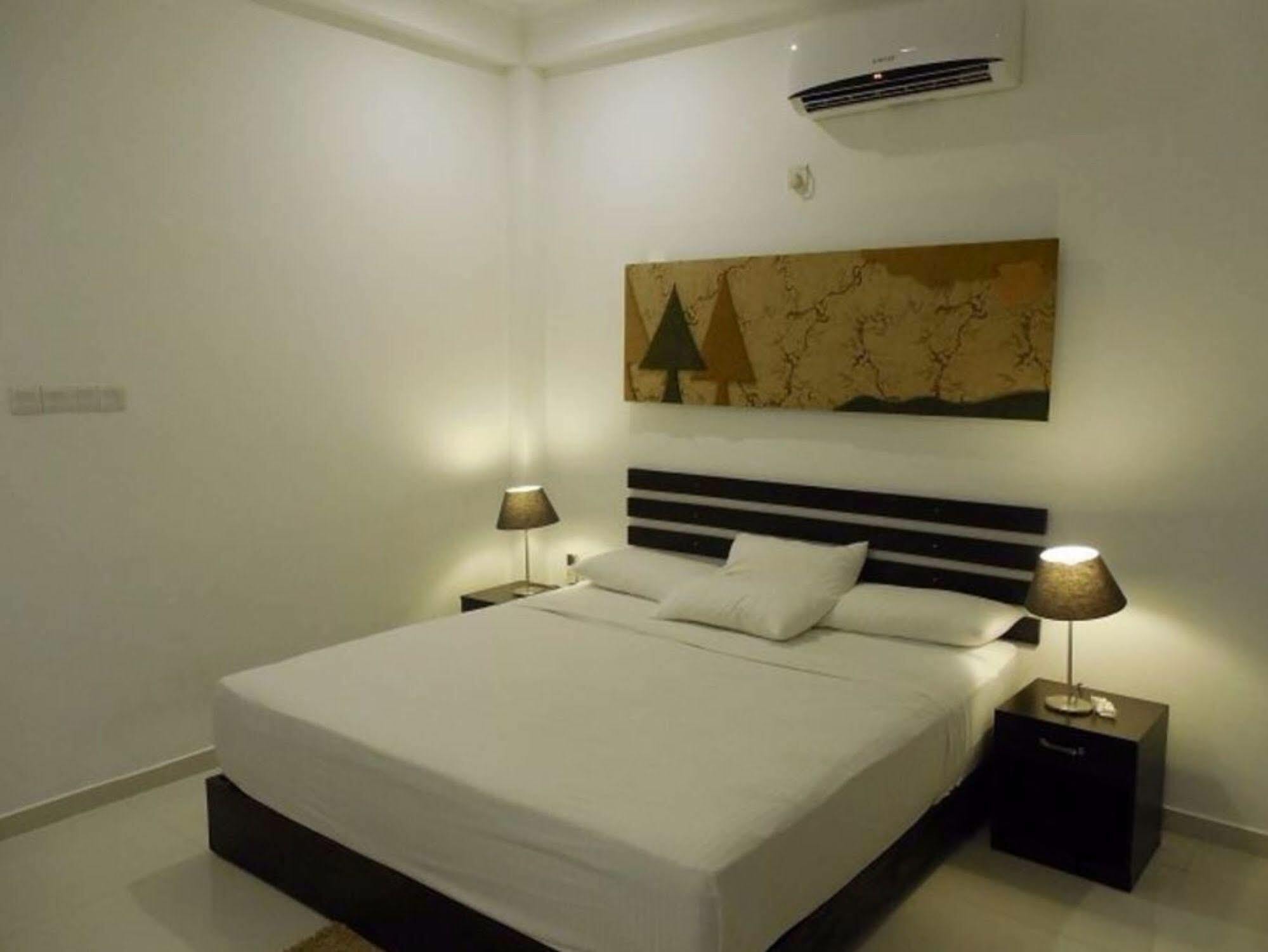 Sunrise Palace Negombo Luaran gambar
