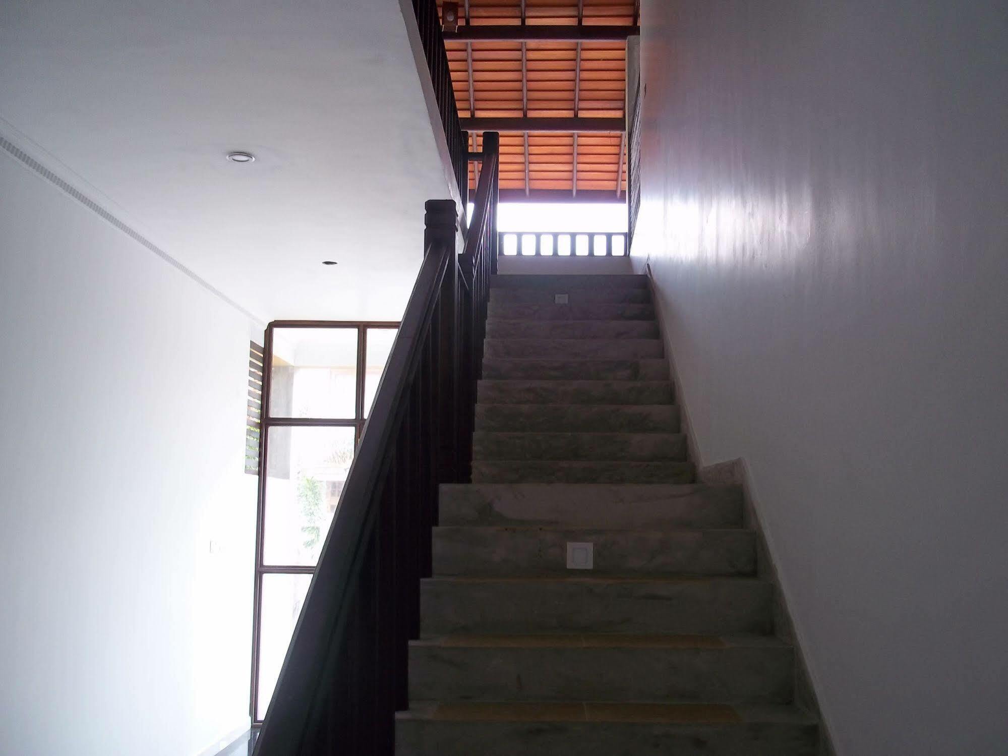 Sunrise Palace Negombo Luaran gambar